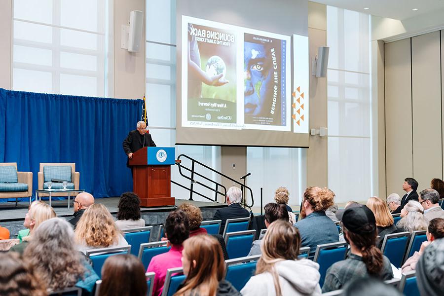 Dr. Ramanathan speaks at Chancellor's Lecture Series